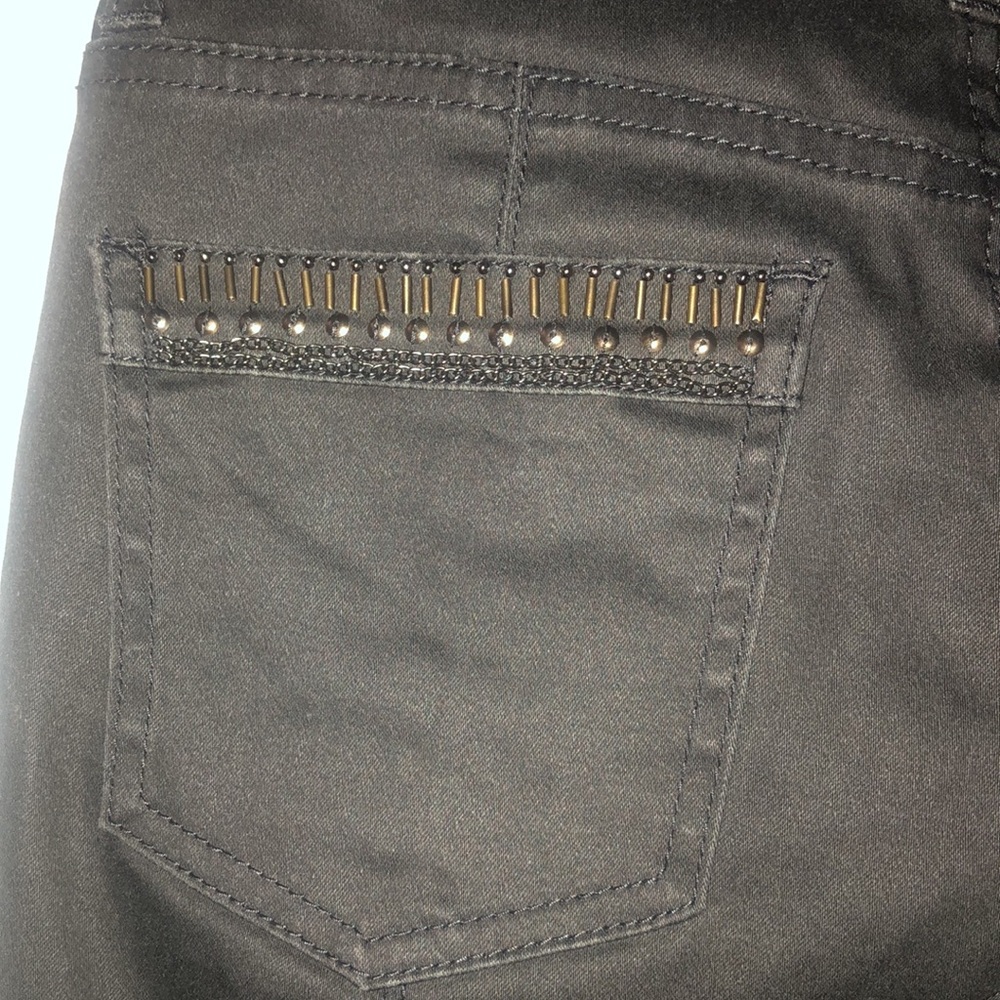 Cache Jeans - Picture 5 of 8